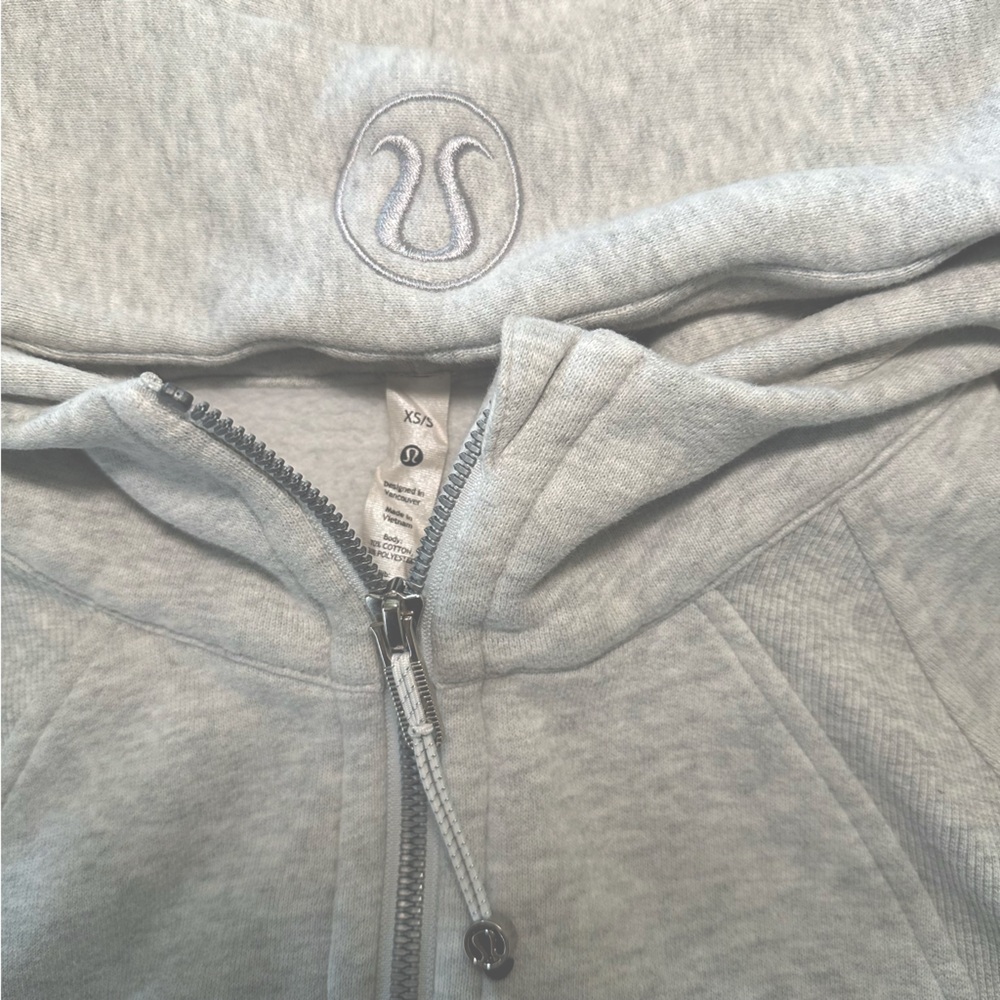 Scuba Oversized Half-Zip
Hoodie Heathered Ultralight Grey XS/S